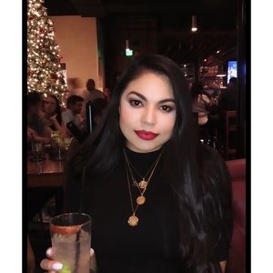 Meet your Posher, Jocelyn